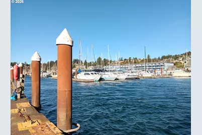 1000 SE Bay Blvd #J-427, Newport, OR 97365 - Photo 27