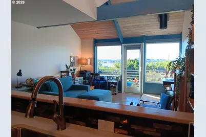 1000 SE Bay Blvd #J-427, Newport, OR 97365 - Photo 9