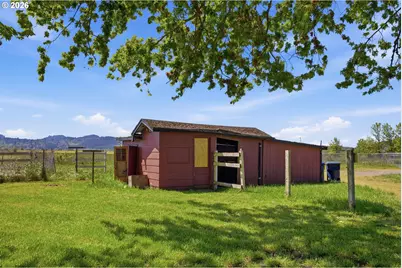 5778 Royal Ave, Eugene, OR 97402 - Photo 29