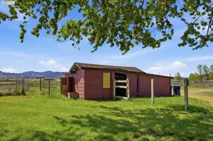 5778 Royal Ave, Eugene, OR 97402 - Photo 29