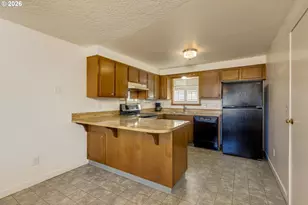 530 SW Ponderosa Ct, McMinnville, OR 97128 - Photo 11
