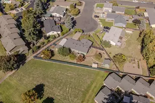 530 SW Ponderosa Ct, McMinnville, OR 97128 - Photo 39