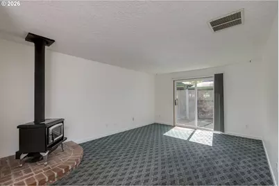 530 SW Ponderosa Ct, McMinnville, OR 97128 - Photo 7