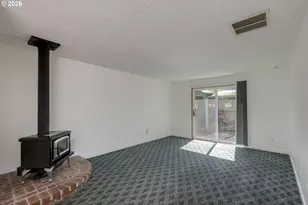 530 SW Ponderosa Ct, McMinnville, OR 97128 - Photo 7