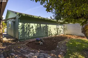 530 SW Ponderosa Ct, McMinnville, OR 97128 - Photo 21