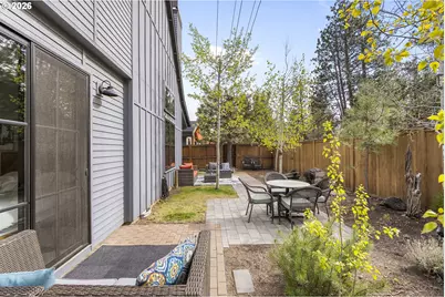 1109 N Forest Edge Dr, Sisters, OR 97759 - Photo 33