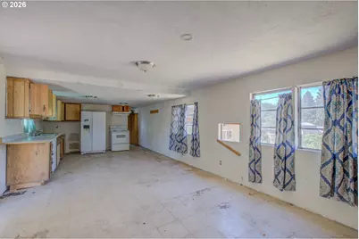210 Adams St, Myrtle Creek, OR 97457 - Photo 15
