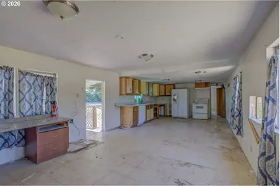 210 Adams St, Myrtle Creek, OR 97457 - Photo 7