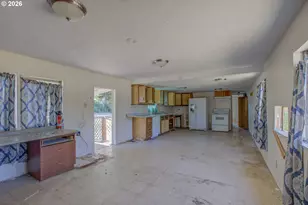 210 Adams St, Myrtle Creek, OR 97457 - Photo 7