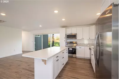 93541/93545 Territorial Hwy, Junction City, OR 97448 - Photo 13