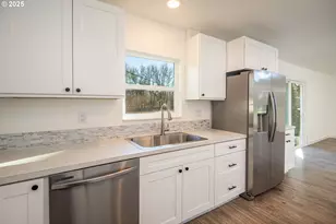 93541/93545 Territorial Hwy, Junction City, OR 97448 - Photo 15