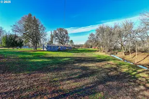 93541/93545 Territorial Hwy, Junction City, OR 97448 - Photo 45