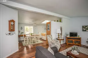 1100 NW Warrenton Dr, Warrenton, OR 97146 - Photo 15