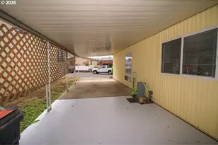 11513 SW Royal Villa Dr, Portland, OR 97224 - Photo 25