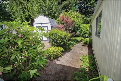 11513 SW Royal Villa Dr, Portland, OR 97224 - Photo 19