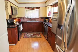 240 NW Baker Creek Rd, McMinnville, OR 97128 - Photo 5