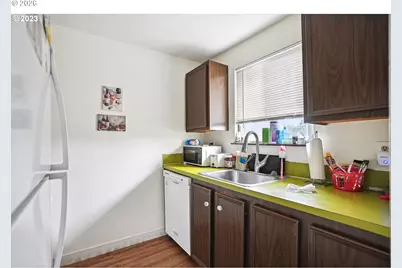 9622 SE Foster Rd, Portland, OR 97266 - Photo 11