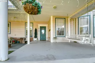 310 E Washington St, Athena, OR 97813 - Photo 3