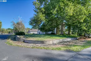 310 E Washington St, Athena, OR 97813 - Photo 13