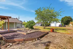 411 NE Yamhill St, Sheridan, OR 97378 - Photo 7