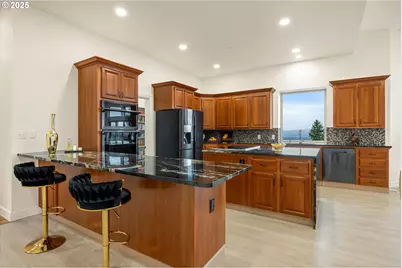 11041 SE Scotts Summit Ct, Happy Valley, OR 97086 - Photo 13