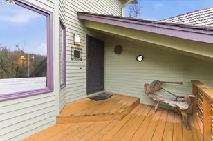 205 S Canby St, Portland, OR 97219 - Photo 5