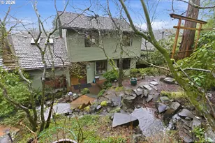 205 S Canby St, Portland, OR 97219 - Photo 41