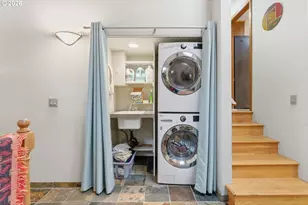 205 S Canby St, Portland, OR 97219 - Photo 21