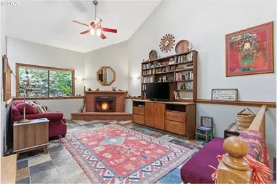 205 S Canby St, Portland, OR 97219 - Photo 19