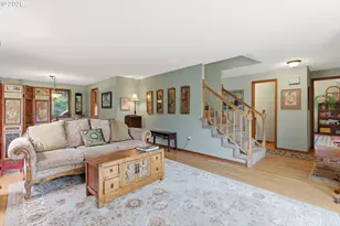 205 S Canby St, Portland, OR 97219 - Photo 9