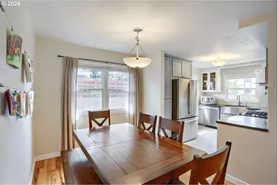 8340 SW 14th Ave, Portland, OR 97219 - Photo 9