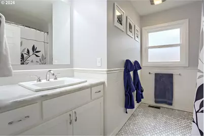8340 SW 14th Ave, Portland, OR 97219 - Photo 17