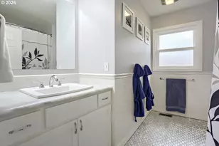 8340 SW 14th Ave, Portland, OR 97219 - Photo 17