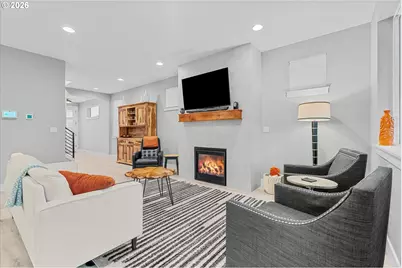 723 SW 49th Dr, Gresham, OR 97080 - Photo 9