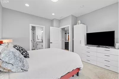 723 SW 49th Dr, Gresham, OR 97080 - Photo 21