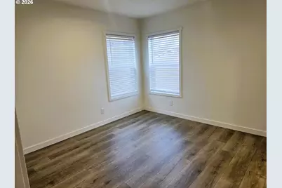 5287 Maple St, Florence, OR 97439 - Photo 9