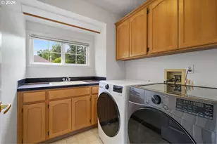 5710 Southwood Dr, Lake Oswego, OR 97035 - Photo 25