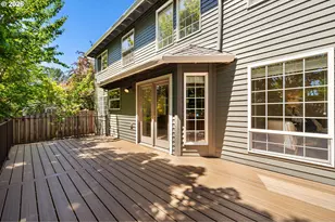 5710 Southwood Dr, Lake Oswego, OR 97035 - Photo 37