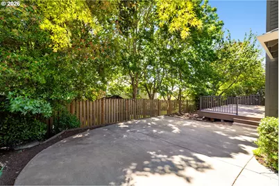 5710 Southwood Dr, Lake Oswego, OR 97035 - Photo 33