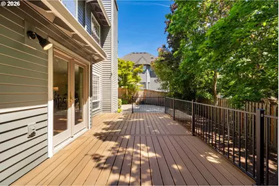 5710 Southwood Dr, Lake Oswego, OR 97035 - Photo 39