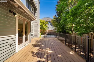 5710 Southwood Dr, Lake Oswego, OR 97035 - Photo 39