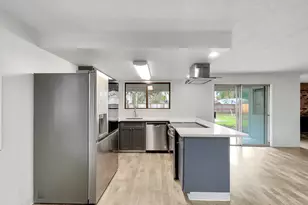 190 SE 32nd Ave, Hillsboro, OR 97123 - Photo 13