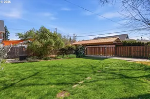 212 W 1st St, Newberg, OR 97132 - Photo 27