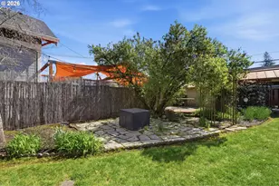 212 W 1st St, Newberg, OR 97132 - Photo 25