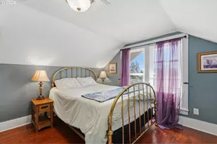 212 W 1st St, Newberg, OR 97132 - Photo 17