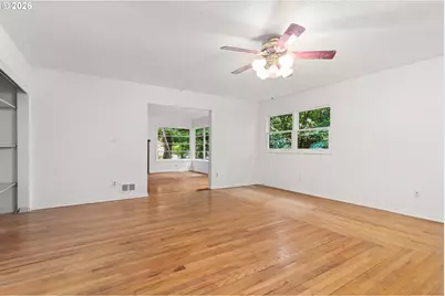 7575 SW Greenwood Dr, Portland, OR 97223 - Photo 11