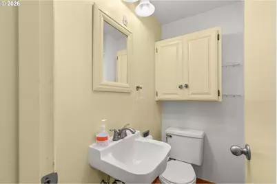 7575 SW Greenwood Dr, Portland, OR 97223 - Photo 39