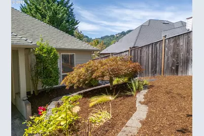 3423 NW Glenridge Dr, Corvallis, OR 97330 - Photo 9