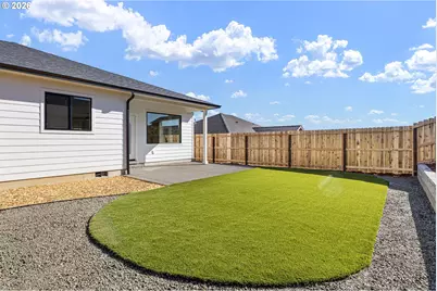 941 Sand Pines Ave, Sutherlin, OR 97479 - Photo 35