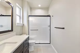 941 Sand Pines Ave, Sutherlin, OR 97479 - Photo 19